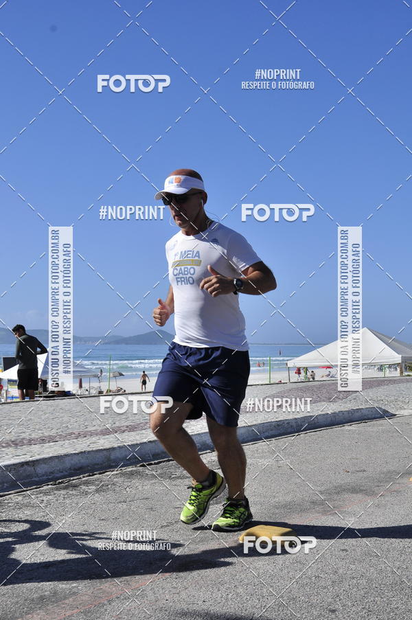Buy your photos of the eventMEIA MARATONA DE CABO FRIO on Fotop