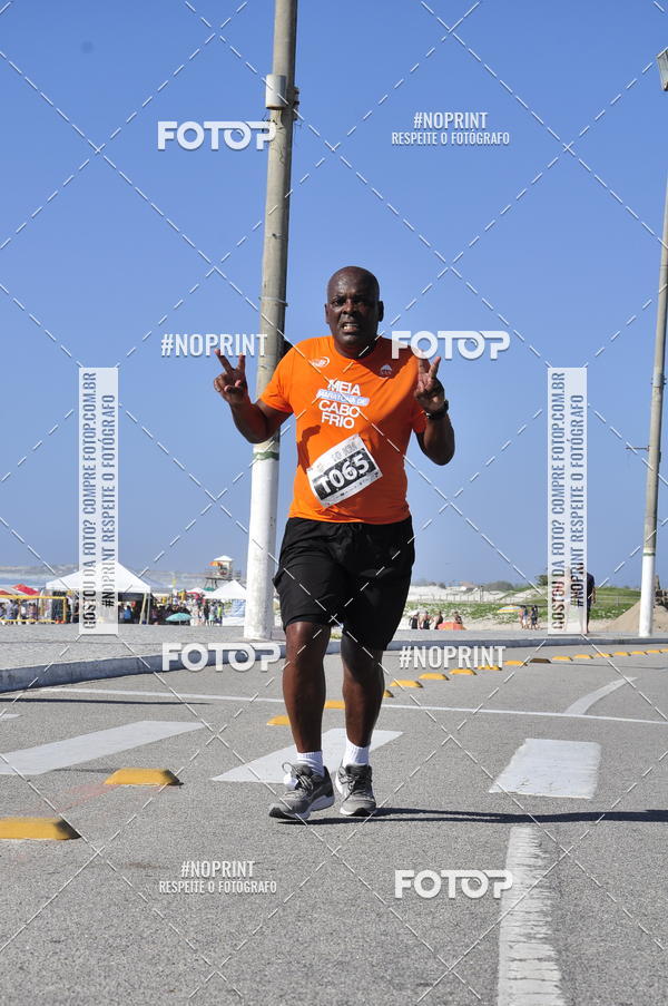 Buy your photos of the eventMEIA MARATONA DE CABO FRIO on Fotop