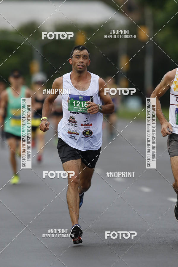 Buy your photos of the event36 Maratona de Porto Alegre on Fotop