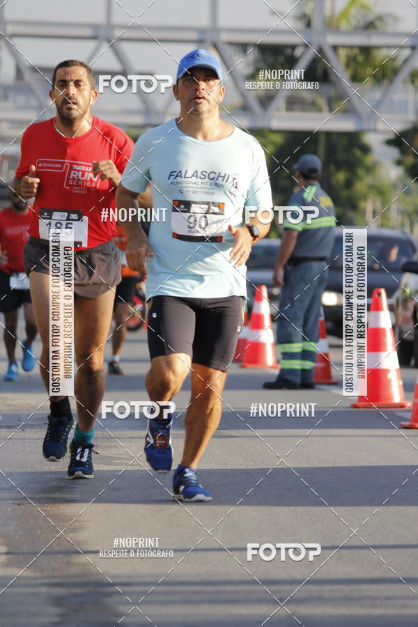 Buy your photos of the eventSantander Track & Field Run Series - Shopping Tambor on Fotop