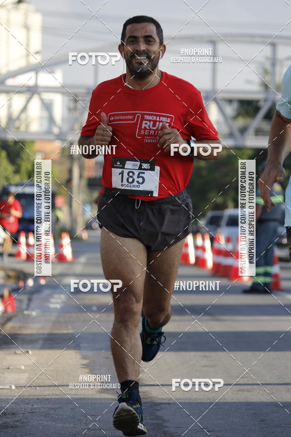 Buy your photos of the eventSantander Track & Field Run Series - Shopping Tambor on Fotop