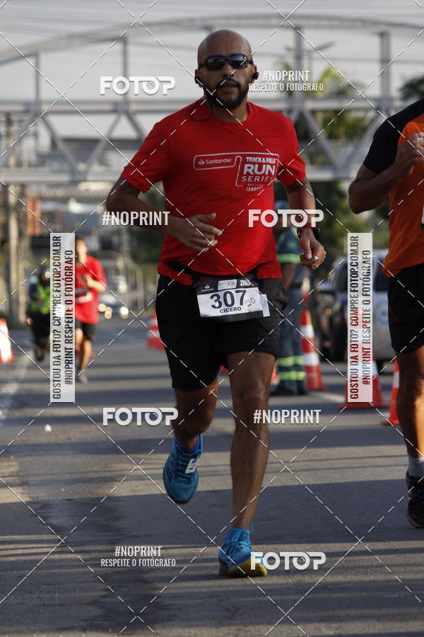 Buy your photos of the eventSantander Track & Field Run Series - Shopping Tambor on Fotop