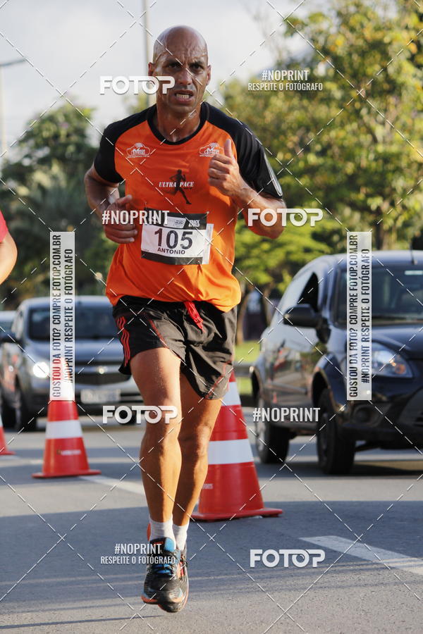 Buy your photos of the eventSantander Track & Field Run Series - Shopping Tambor on Fotop