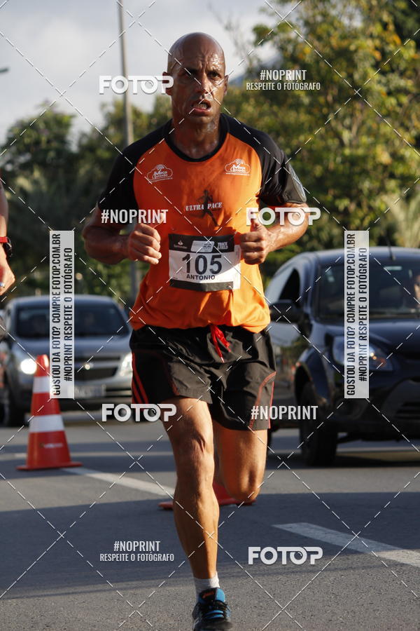Buy your photos of the eventSantander Track & Field Run Series - Shopping Tambor on Fotop