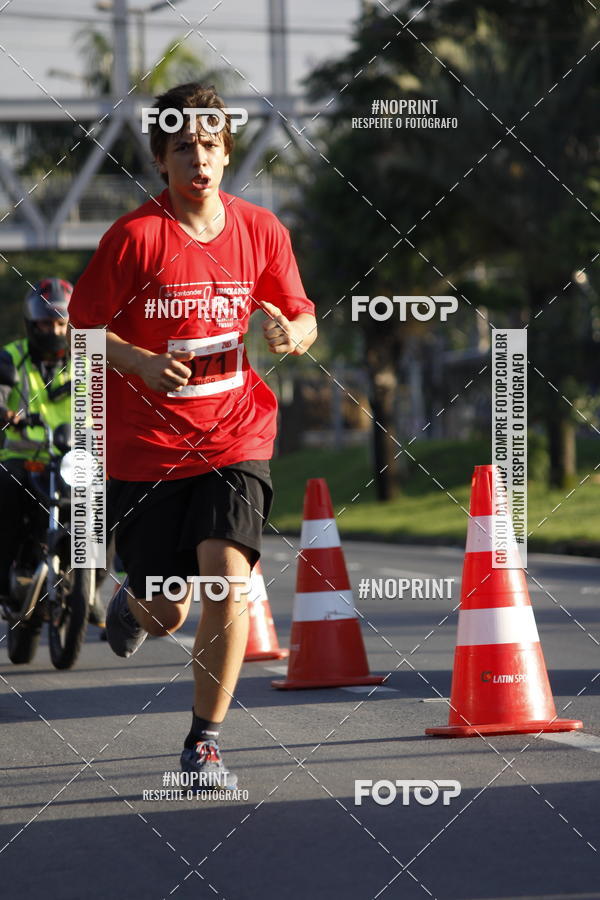 Buy your photos of the eventSantander Track & Field Run Series - Shopping Tambor on Fotop