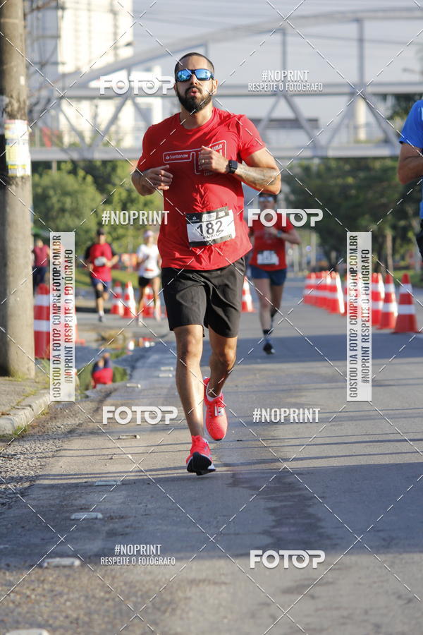 Buy your photos of the eventSantander Track & Field Run Series - Shopping Tambor on Fotop