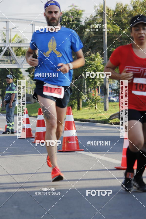 Buy your photos of the eventSantander Track & Field Run Series - Shopping Tambor on Fotop