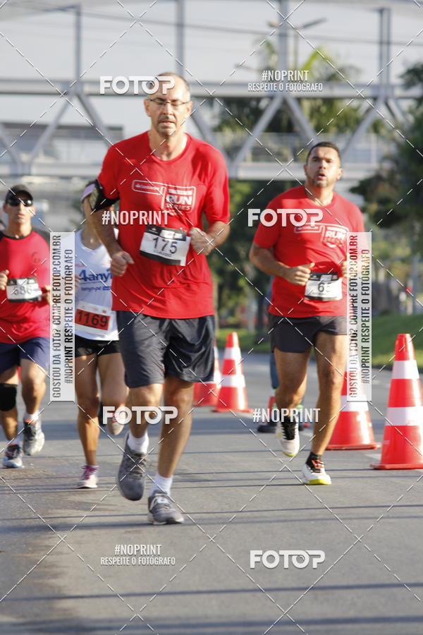 Buy your photos of the eventSantander Track & Field Run Series - Shopping Tambor on Fotop
