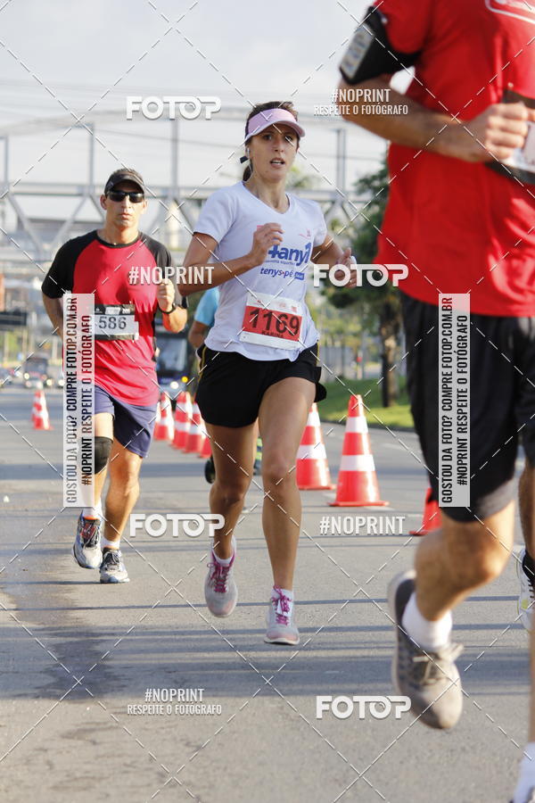 Buy your photos of the eventSantander Track & Field Run Series - Shopping Tambor on Fotop