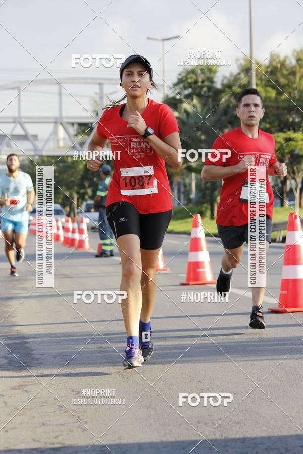 Buy your photos of the eventSantander Track & Field Run Series - Shopping Tambor on Fotop