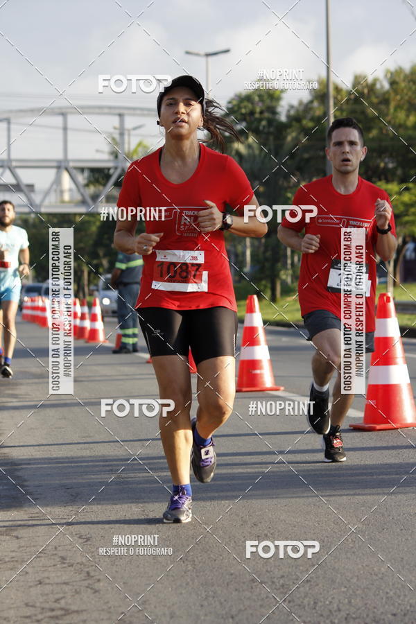 Buy your photos of the eventSantander Track & Field Run Series - Shopping Tambor on Fotop