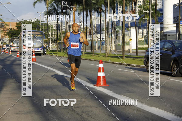 Buy your photos of the eventSantander Track & Field Run Series - Shopping Tambor on Fotop