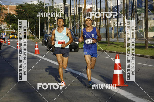 Buy your photos of the eventSantander Track & Field Run Series - Shopping Tambor on Fotop