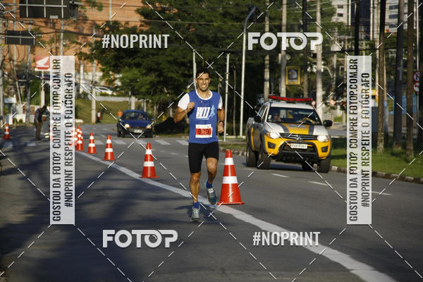 Buy your photos of the eventSantander Track & Field Run Series - Shopping Tambor on Fotop