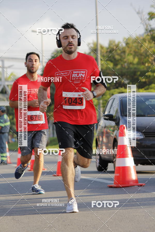 Buy your photos of the eventSantander Track & Field Run Series - Shopping Tambor on Fotop