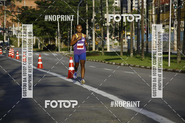 Buy your photos of the eventSantander Track & Field Run Series - Shopping Tambor on Fotop