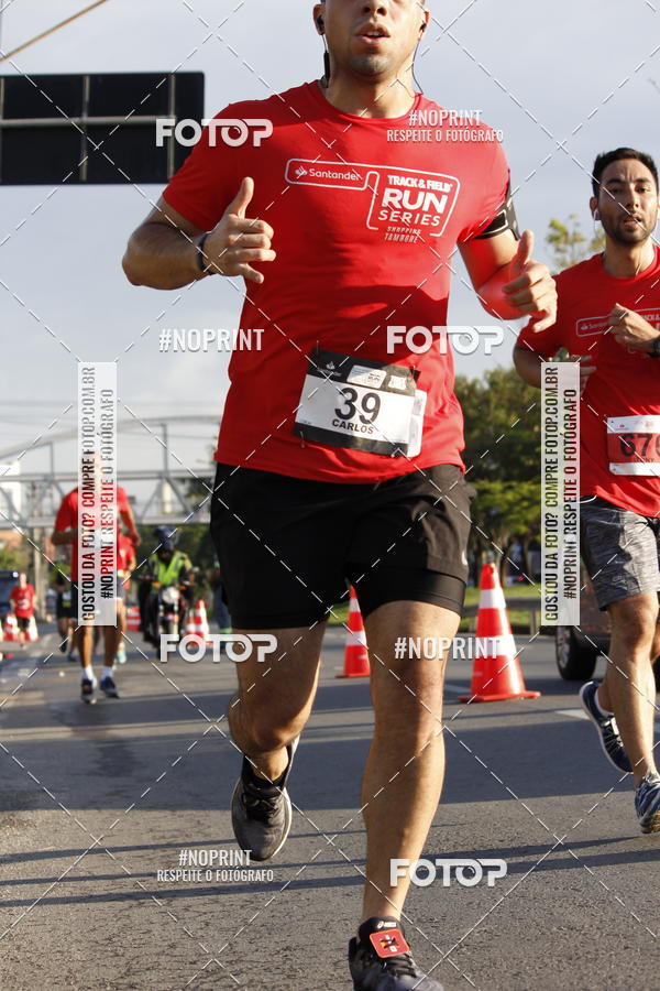 Buy your photos of the eventSantander Track & Field Run Series - Shopping Tambor on Fotop