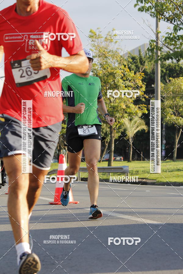 Buy your photos of the eventSantander Track & Field Run Series - Shopping Tambor on Fotop