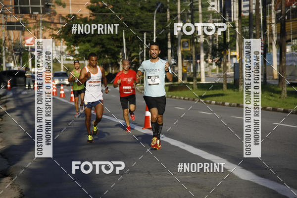 Buy your photos of the eventSantander Track & Field Run Series - Shopping Tambor on Fotop
