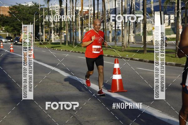 Buy your photos of the eventSantander Track & Field Run Series - Shopping Tambor on Fotop