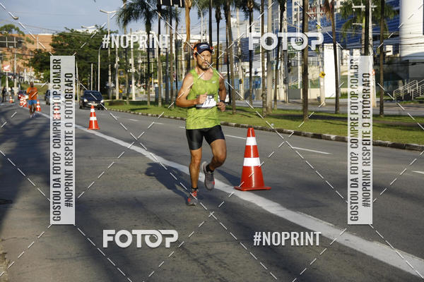 Buy your photos of the eventSantander Track & Field Run Series - Shopping Tambor on Fotop