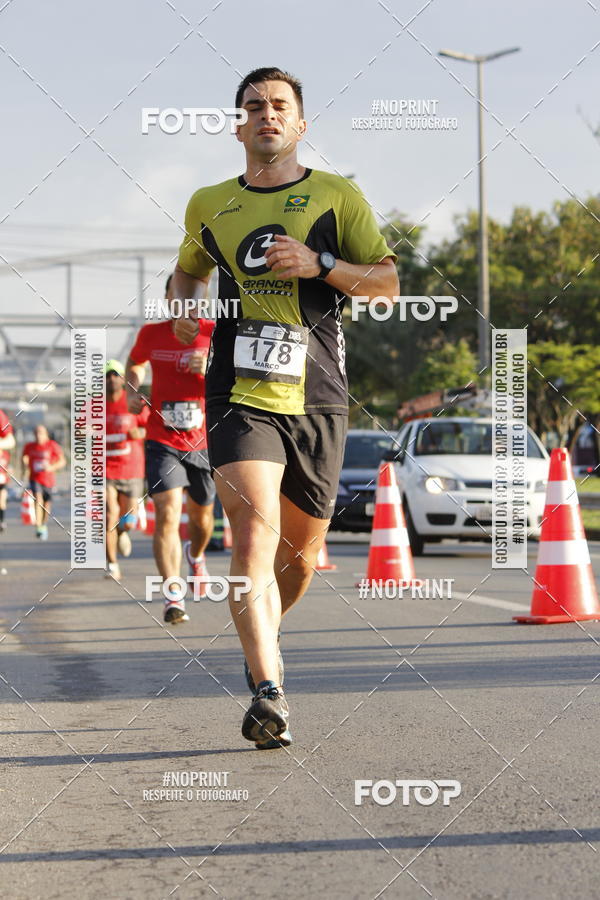 Buy your photos of the eventSantander Track & Field Run Series - Shopping Tambor on Fotop