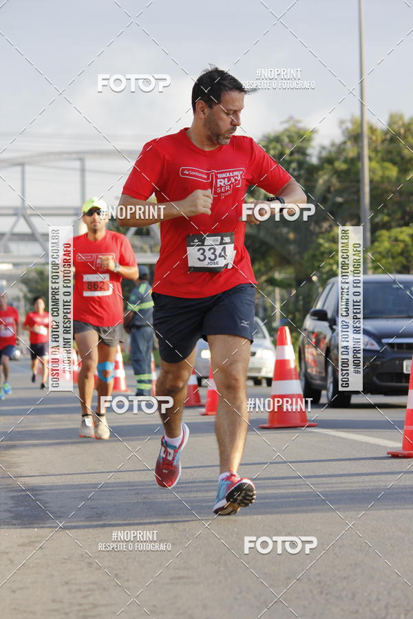 Buy your photos of the eventSantander Track & Field Run Series - Shopping Tambor on Fotop