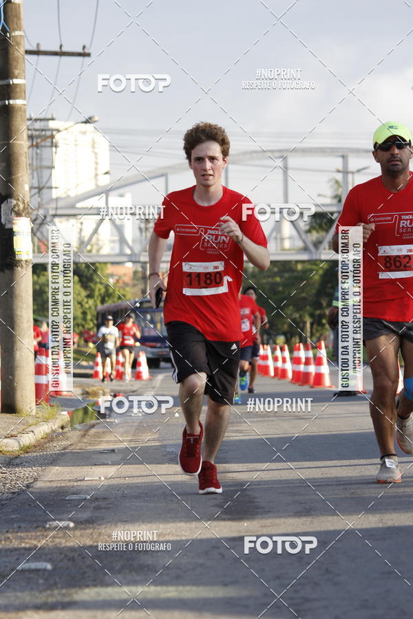 Buy your photos of the eventSantander Track & Field Run Series - Shopping Tambor on Fotop
