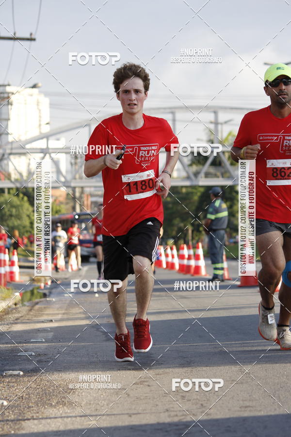 Buy your photos of the eventSantander Track & Field Run Series - Shopping Tambor on Fotop