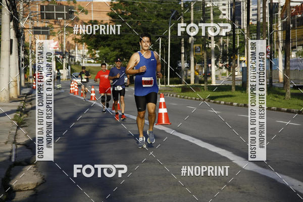 Buy your photos of the eventSantander Track & Field Run Series - Shopping Tambor on Fotop