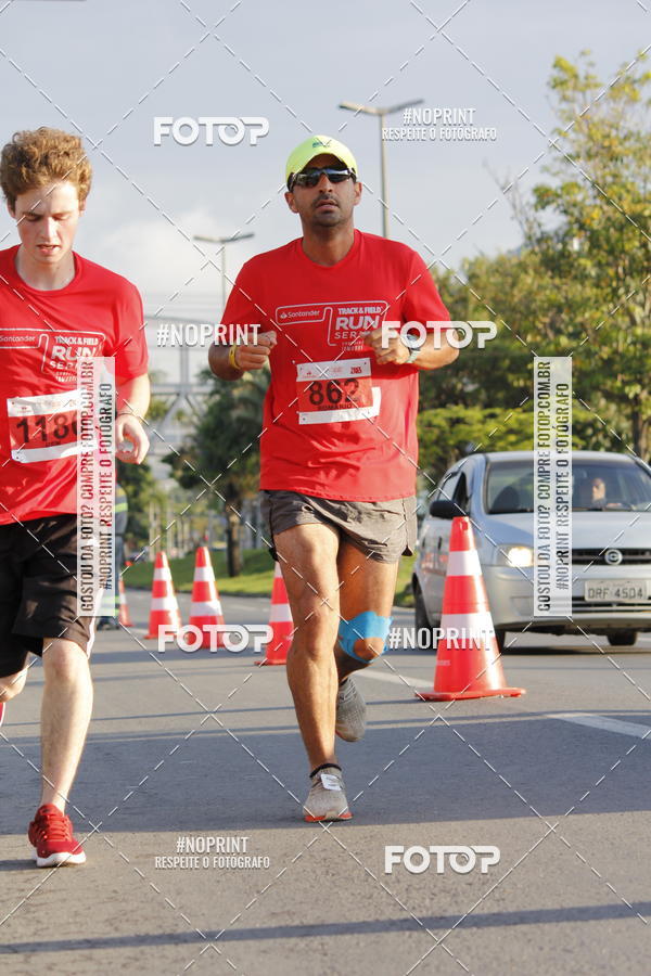 Buy your photos of the eventSantander Track & Field Run Series - Shopping Tambor on Fotop