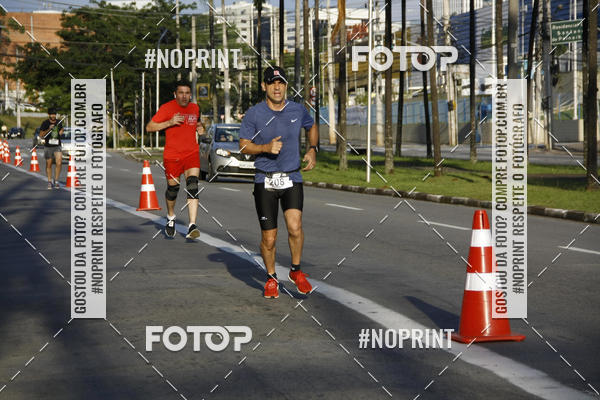 Buy your photos of the eventSantander Track & Field Run Series - Shopping Tambor on Fotop