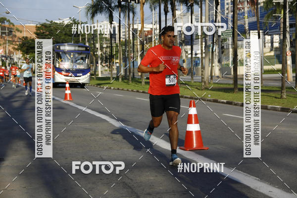 Buy your photos of the eventSantander Track & Field Run Series - Shopping Tambor on Fotop