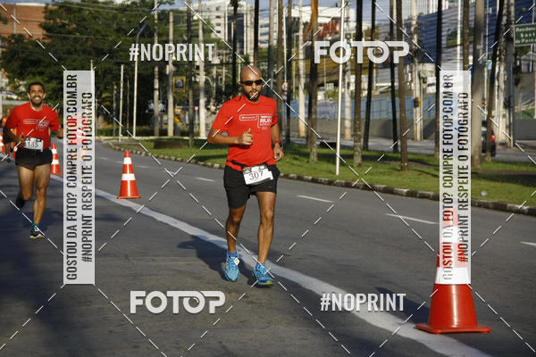 Buy your photos of the eventSantander Track & Field Run Series - Shopping Tambor on Fotop