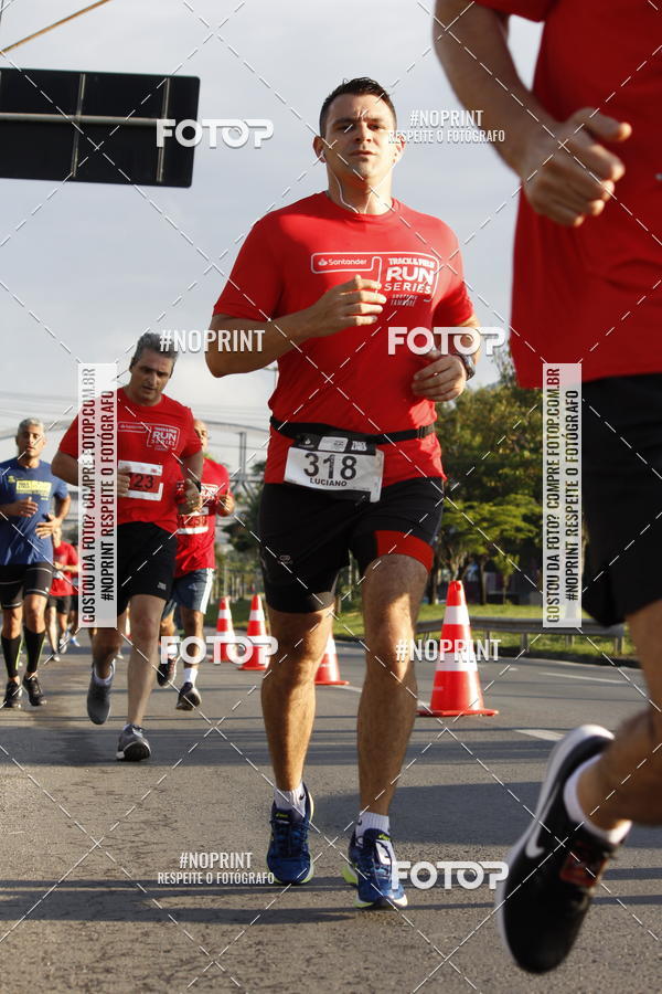 Buy your photos of the eventSantander Track & Field Run Series - Shopping Tambor on Fotop