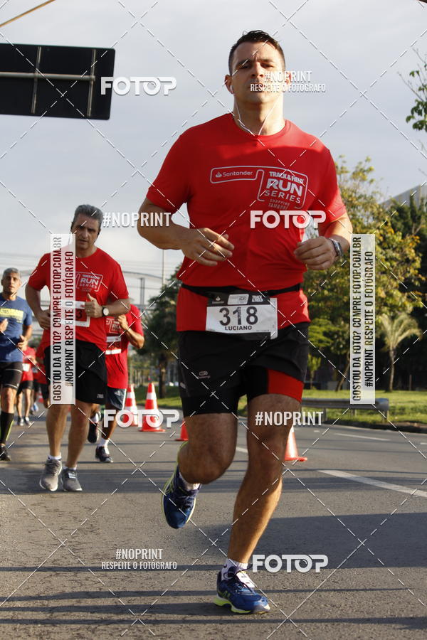 Buy your photos of the eventSantander Track & Field Run Series - Shopping Tambor on Fotop