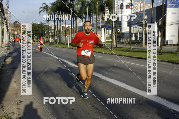 Buy your photos of the eventSantander Track & Field Run Series - Shopping Tambor on Fotop