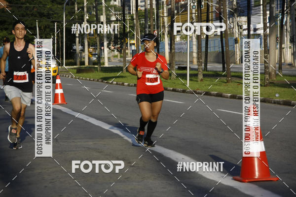 Buy your photos of the eventSantander Track & Field Run Series - Shopping Tambor on Fotop