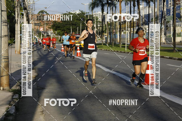 Buy your photos of the eventSantander Track & Field Run Series - Shopping Tambor on Fotop
