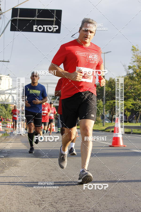 Buy your photos of the eventSantander Track & Field Run Series - Shopping Tambor on Fotop