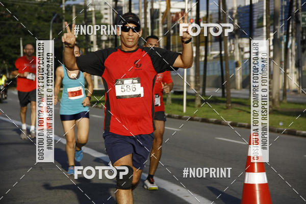 Buy your photos of the eventSantander Track & Field Run Series - Shopping Tambor on Fotop