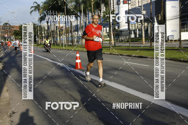 Buy your photos of the eventSantander Track & Field Run Series - Shopping Tambor on Fotop