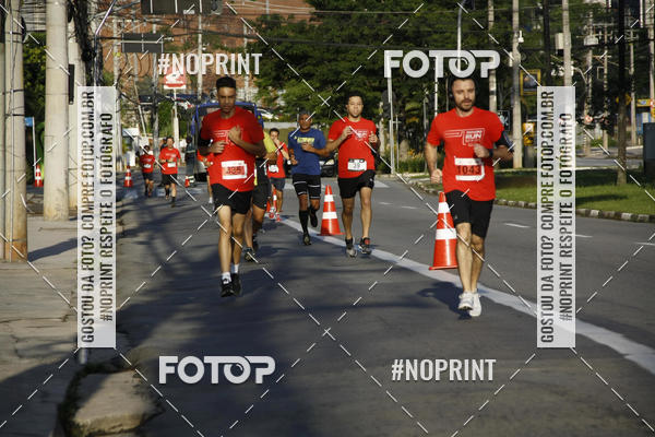 Buy your photos of the eventSantander Track & Field Run Series - Shopping Tambor on Fotop