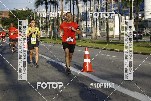 Buy your photos of the eventSantander Track & Field Run Series - Shopping Tambor on Fotop