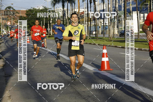 Buy your photos of the eventSantander Track & Field Run Series - Shopping Tambor on Fotop