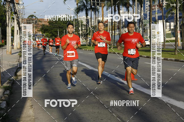 Buy your photos of the eventSantander Track & Field Run Series - Shopping Tambor on Fotop