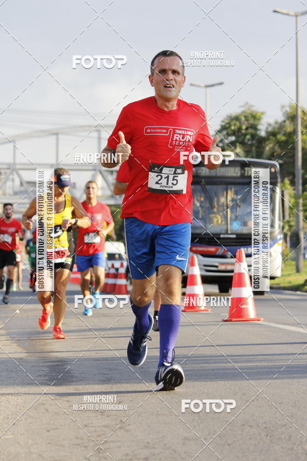 Buy your photos of the eventSantander Track & Field Run Series - Shopping Tambor on Fotop
