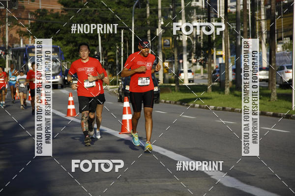 Buy your photos of the eventSantander Track & Field Run Series - Shopping Tambor on Fotop