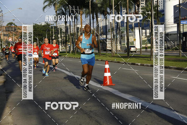 Buy your photos of the eventSantander Track & Field Run Series - Shopping Tambor on Fotop
