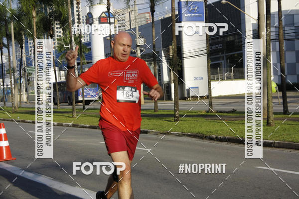 Buy your photos of the eventSantander Track & Field Run Series - Shopping Tambor on Fotop